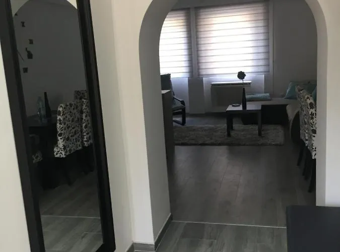 Mercedes Apartamento *